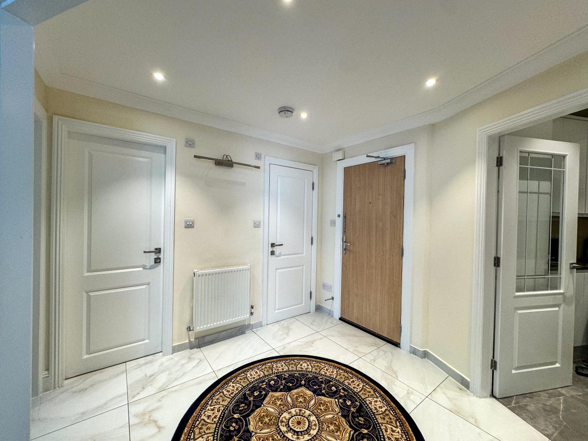 Hyde Park Corner Spacious 2 Bedroom Appartamento