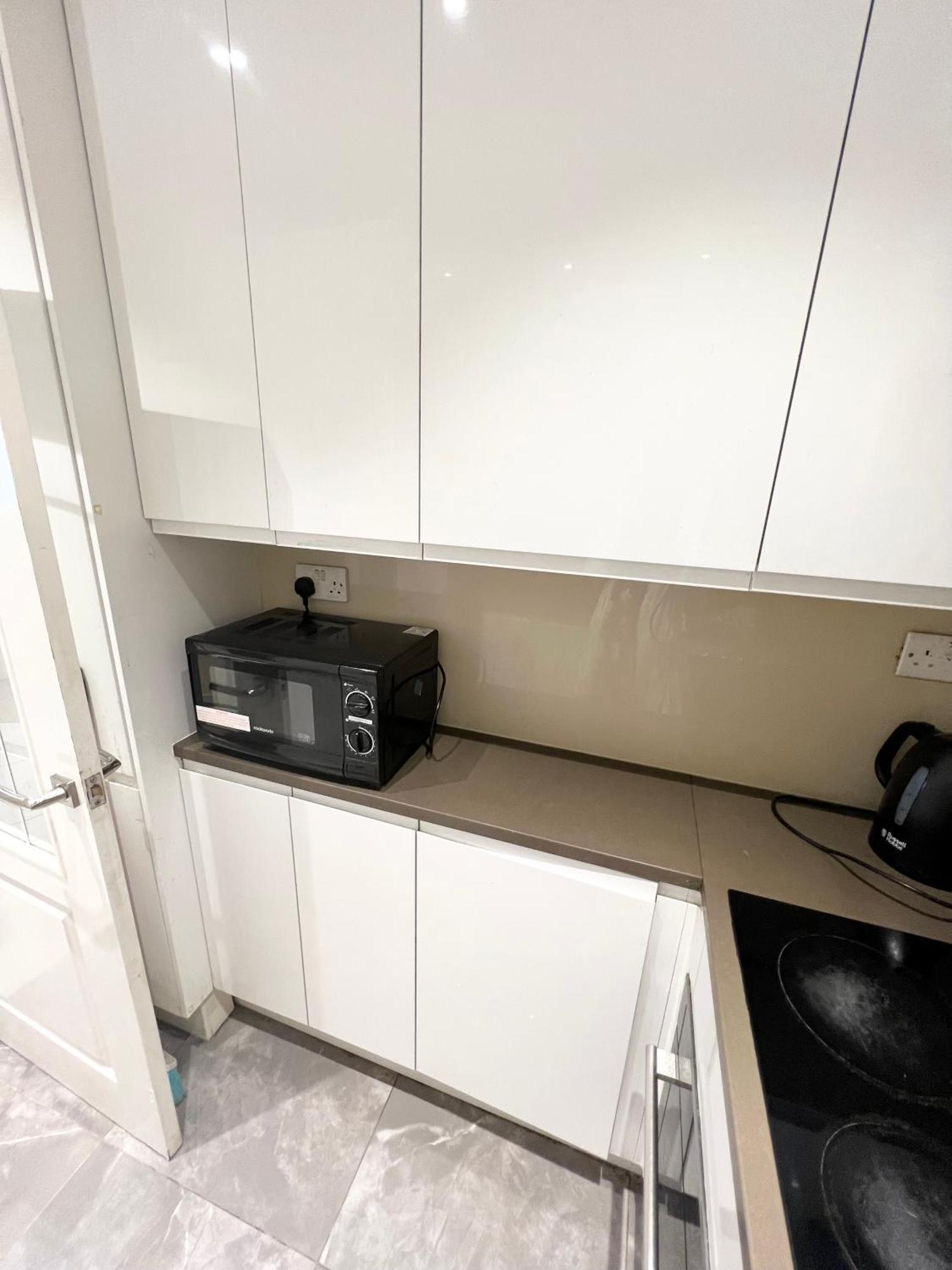 Appartamento Hyde Park Corner Spacious 2 Bedroom Londra